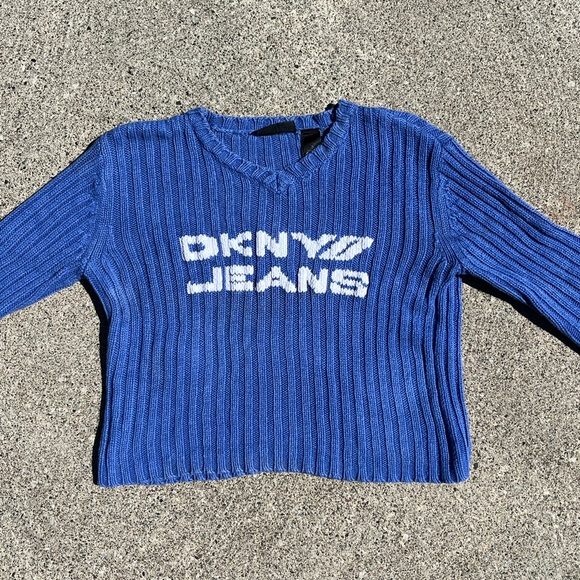DKNY JEANS CREWNECK - Picture 2 of 3